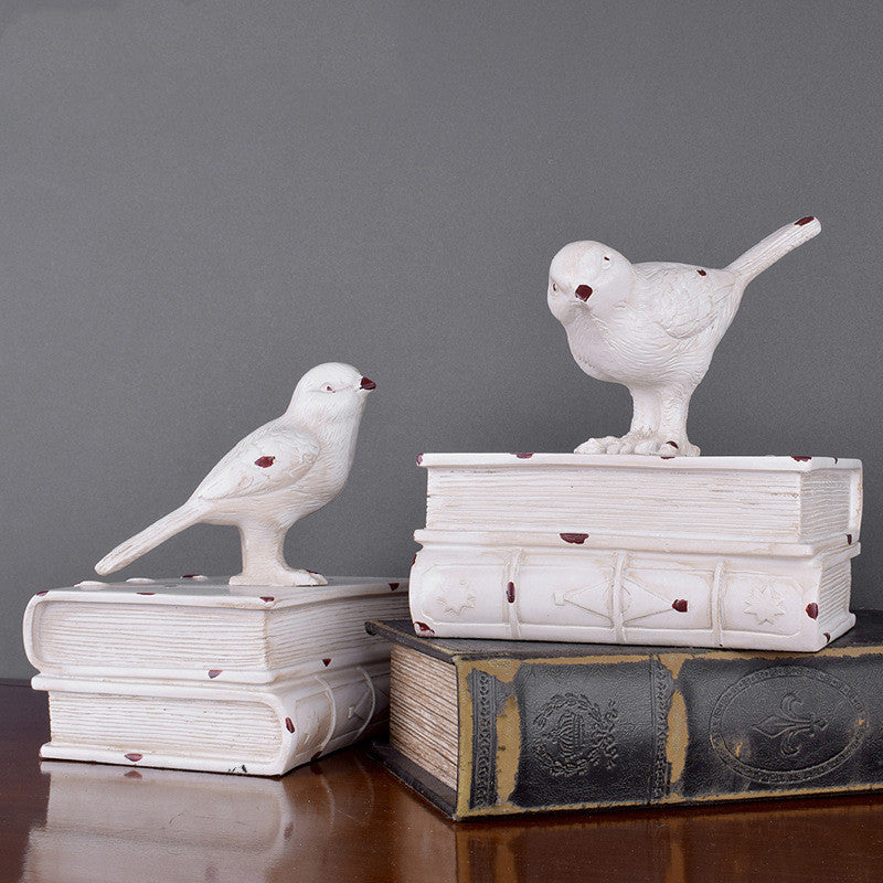 European Style Retro Bird Bookcase